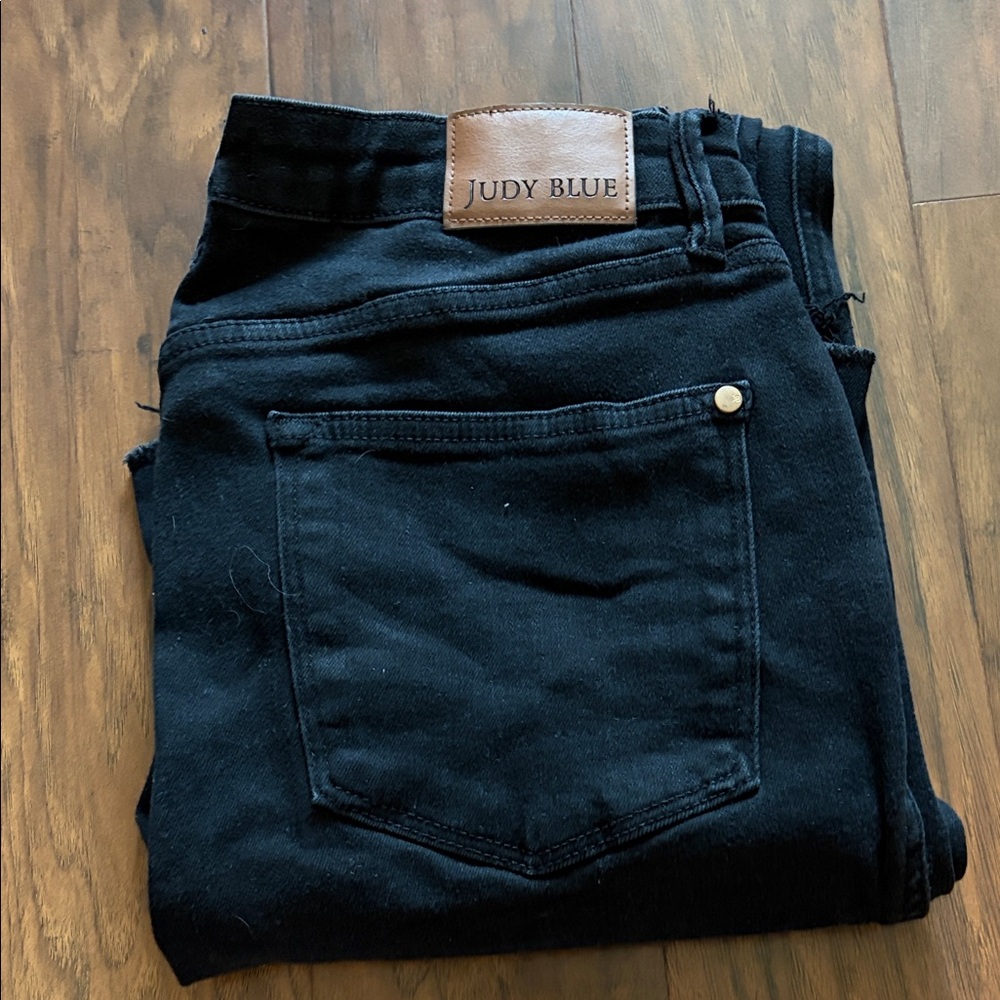 JUDY BLUE FLARES